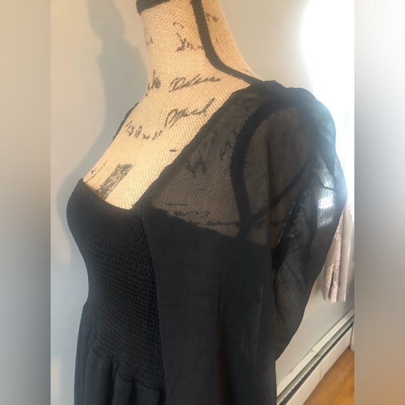 SMOCKED O.P.T. BLACK PUFF SLEEVE PRINCESSCORE COTTAGECORE ROYALCORE MIDI DRESS - Picture 6 of 8